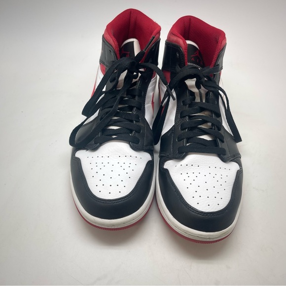 Nike Sneakers Mens 10‎ Air Jordan 1 Mid Gym Red Black White 554724-122 Shoes - Picture 2 of 10
